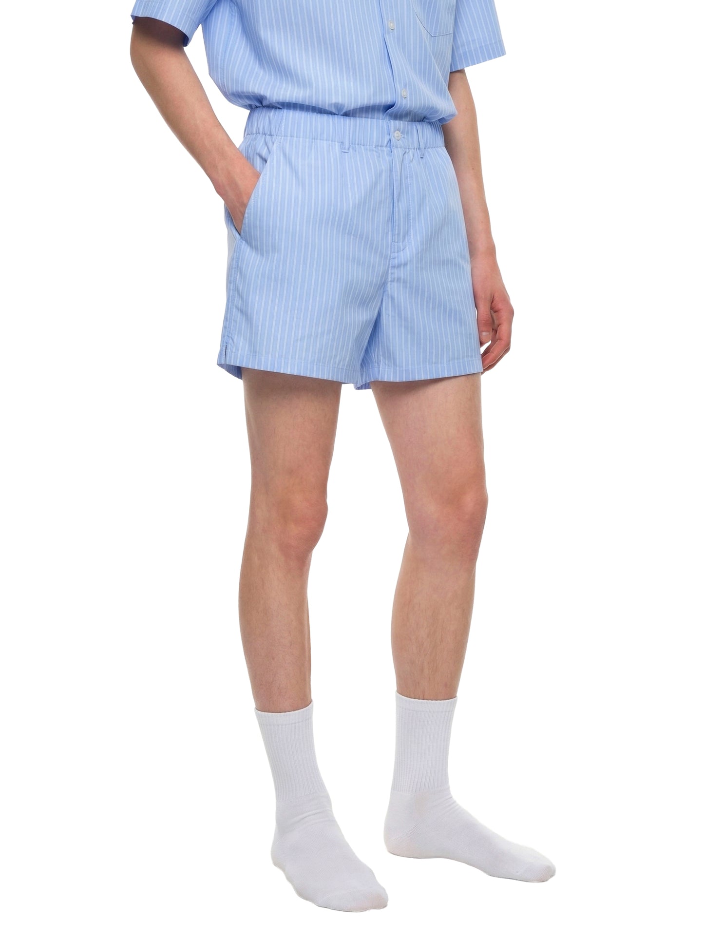 616